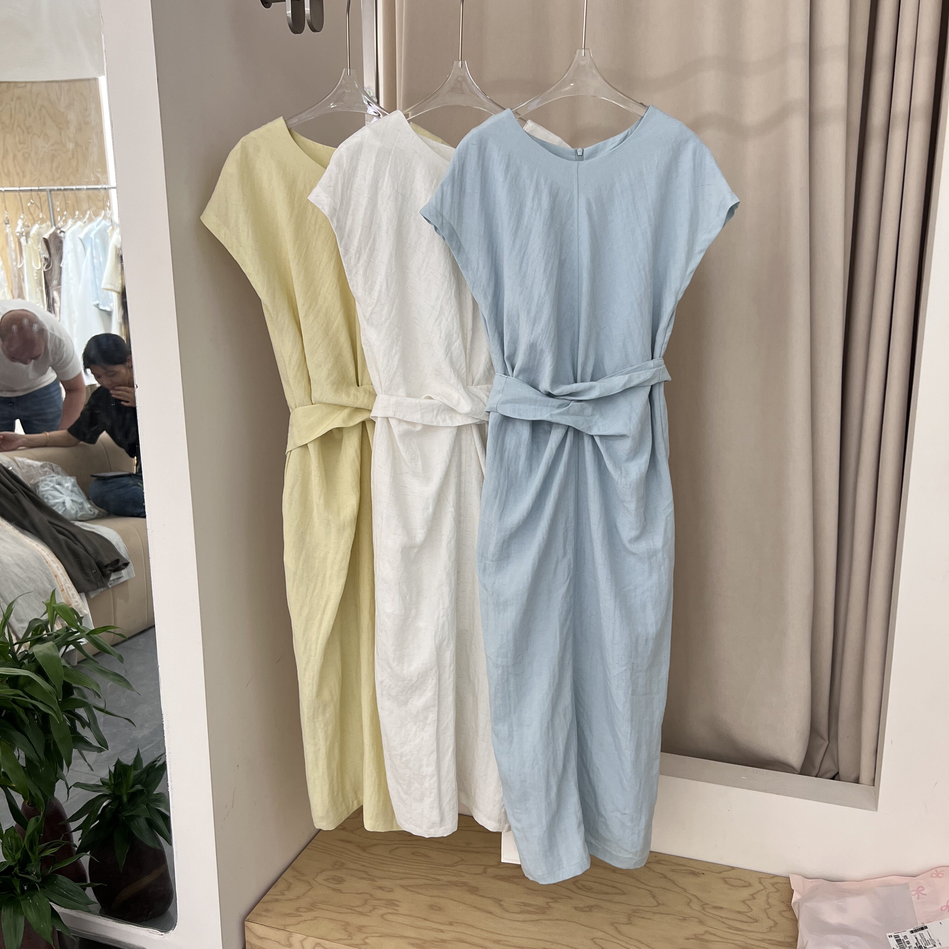 欧货正品法式设计感绑带收腰连衣裙女夏季新款韩系宽松棉麻气质裙
