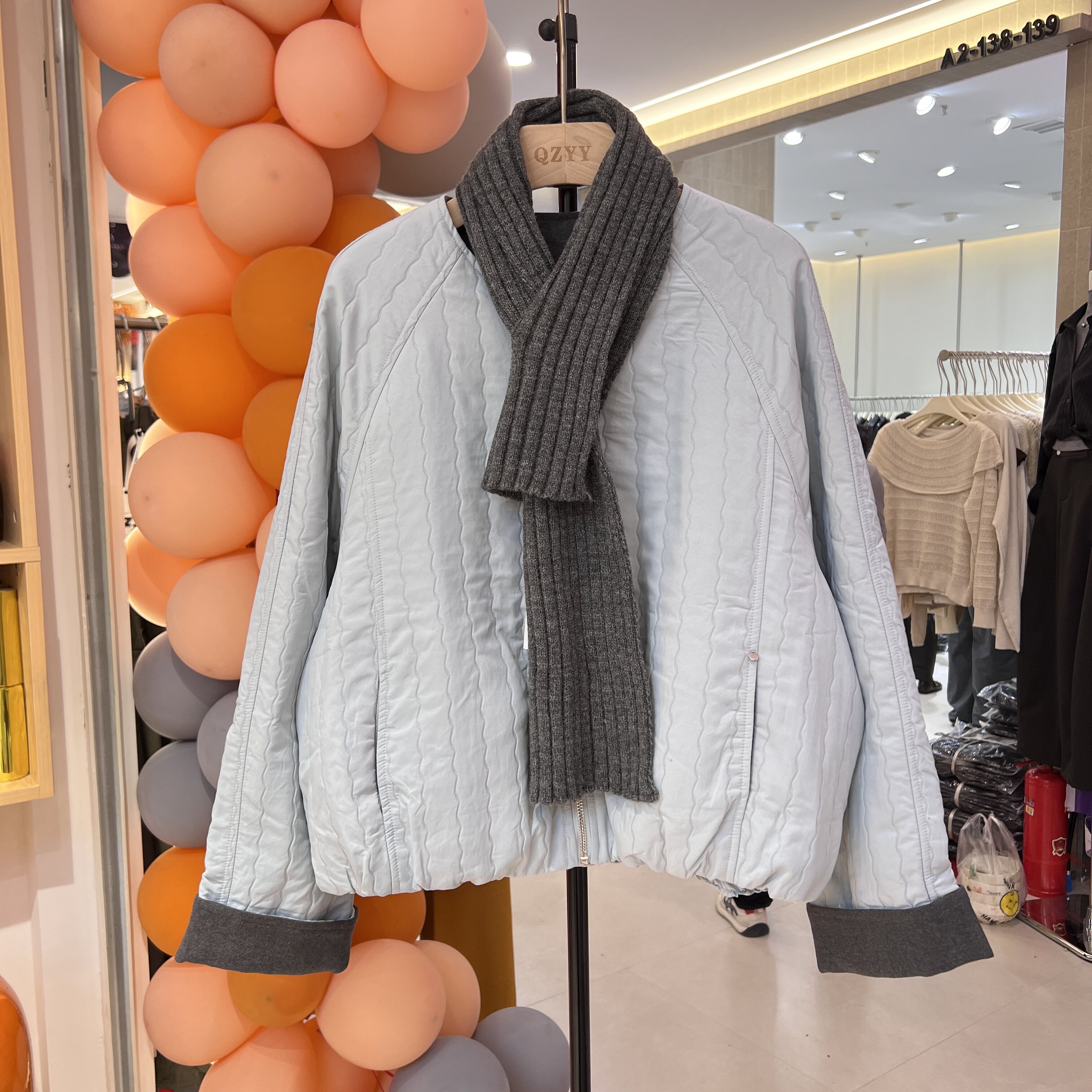 撞色高级感夹棉围巾棉服女秋2026新款韩系小个子宽松显瘦短款外套