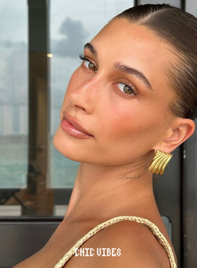 ChicVibes【海莉同款】高级感小众设计立体几何条纹金色方块耳钉