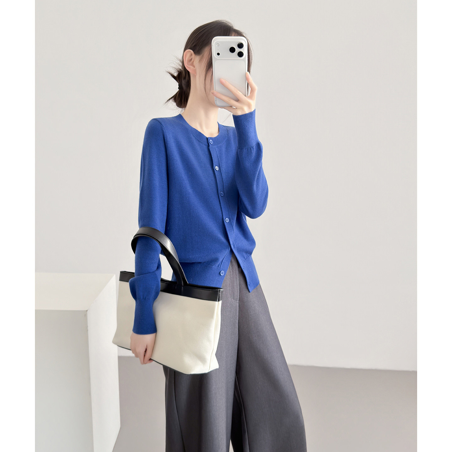 蓝色可机洗羊毛针织开衫女春夏薄款外搭简约百搭圆领毛衣外套上衣