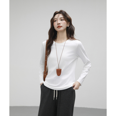 白色基础款圆领长袖T恤
