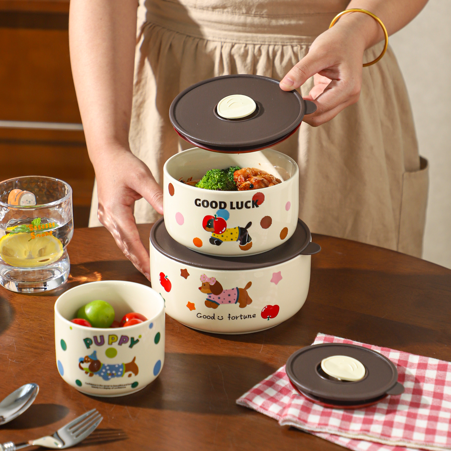 舍里可爱密封防漏耐高温保鲜碗