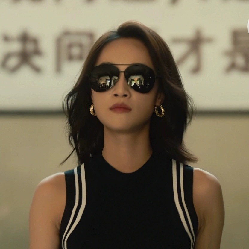 明星同款港风钛钢女满钻耳环女