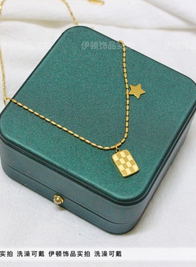 钛钢锁骨链女棋盘方牌项链星星