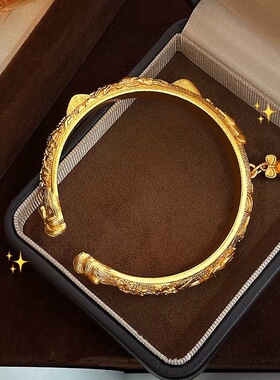 沙金饰品刻蛰猫爪牡丹花铃铛手镯哈基米轻奢气质女高级感百搭手环