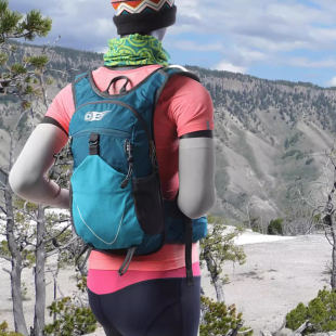 五角星尼龙轻量化男女通用登山徒步旅行双肩背包骑行水袋背包