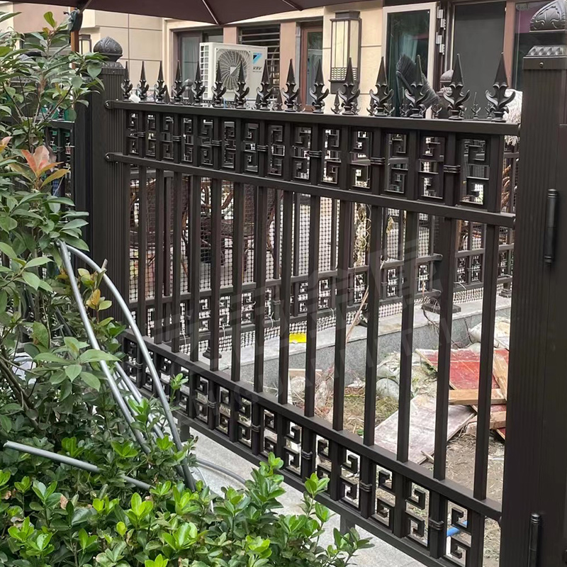 高端铝艺护栏 庭院铸铝围墙栏杆 别墅小区订制铝合金栅栏高档围栏