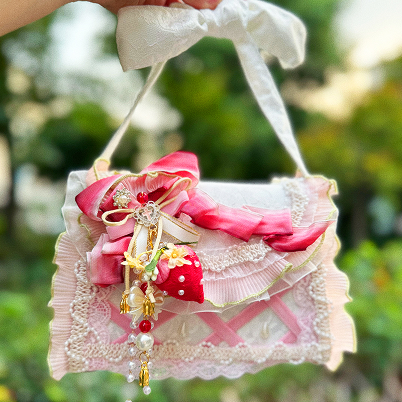 六芒星lolita手作草莓手提包