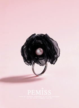 PEMISS烟雨花朵淡水珍珠开口戒指