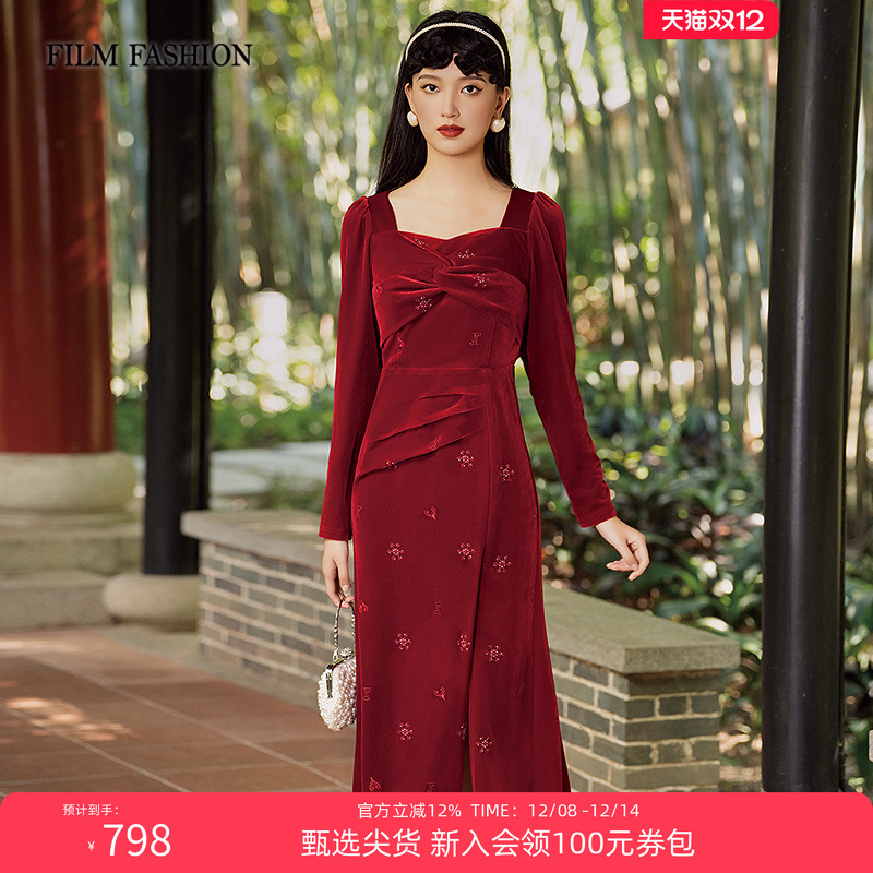 一电影一时装冬季名媛丝绒红色方领中长款礼服连衣裙女开春穿搭