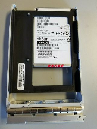 Oracle SUN X6-2L X7-2 X8-1 7364143 7364136 7.68T SAS SSD硬盘