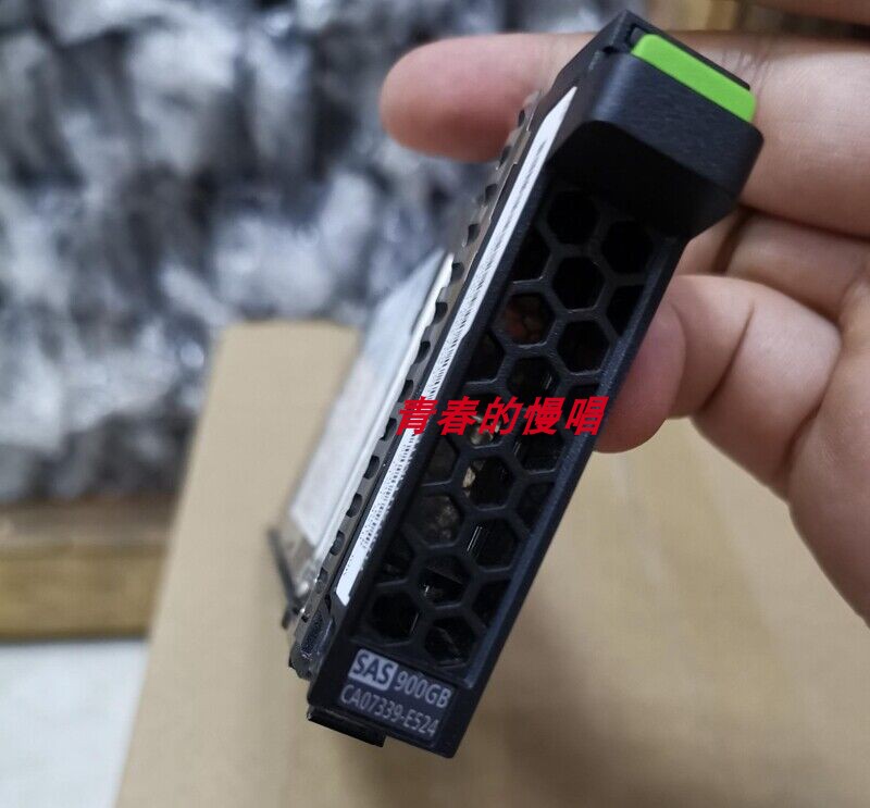 FST  CA07339-E524 CA05954-1797 900G 10K 2.5 SAS 服务器硬盘