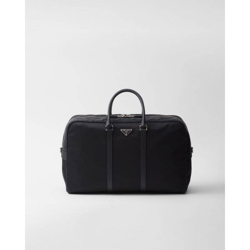 PRADA（2025 年新品）Re-Nylon 和 Saffiano 皮革运动包