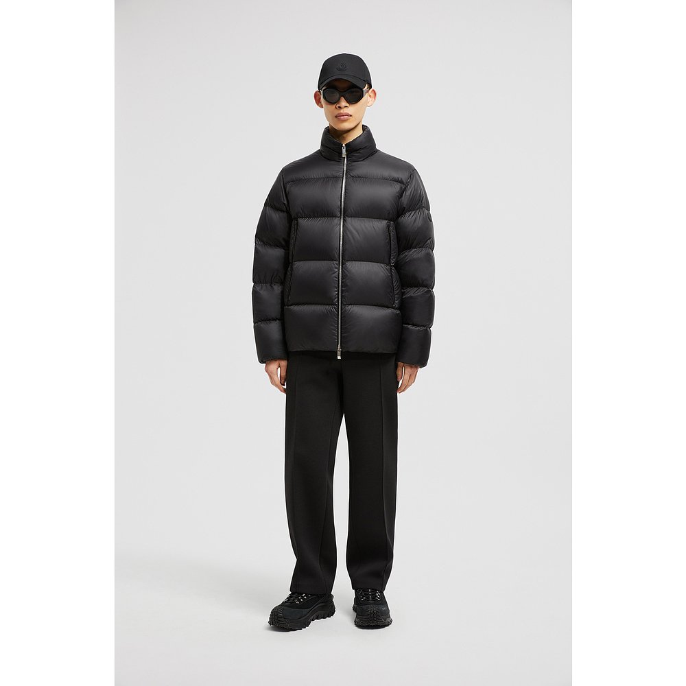 MONCLER(盟可睐)2025新品 Tarn 短款羽绒服