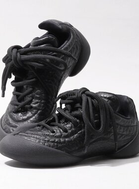 ALEXANDER MCQUEEN 808181 WHABE 1000 运动鞋