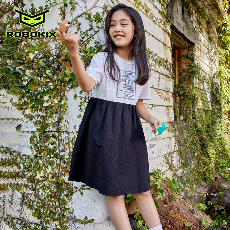 双拼色设计女童连衣裙趣味图案