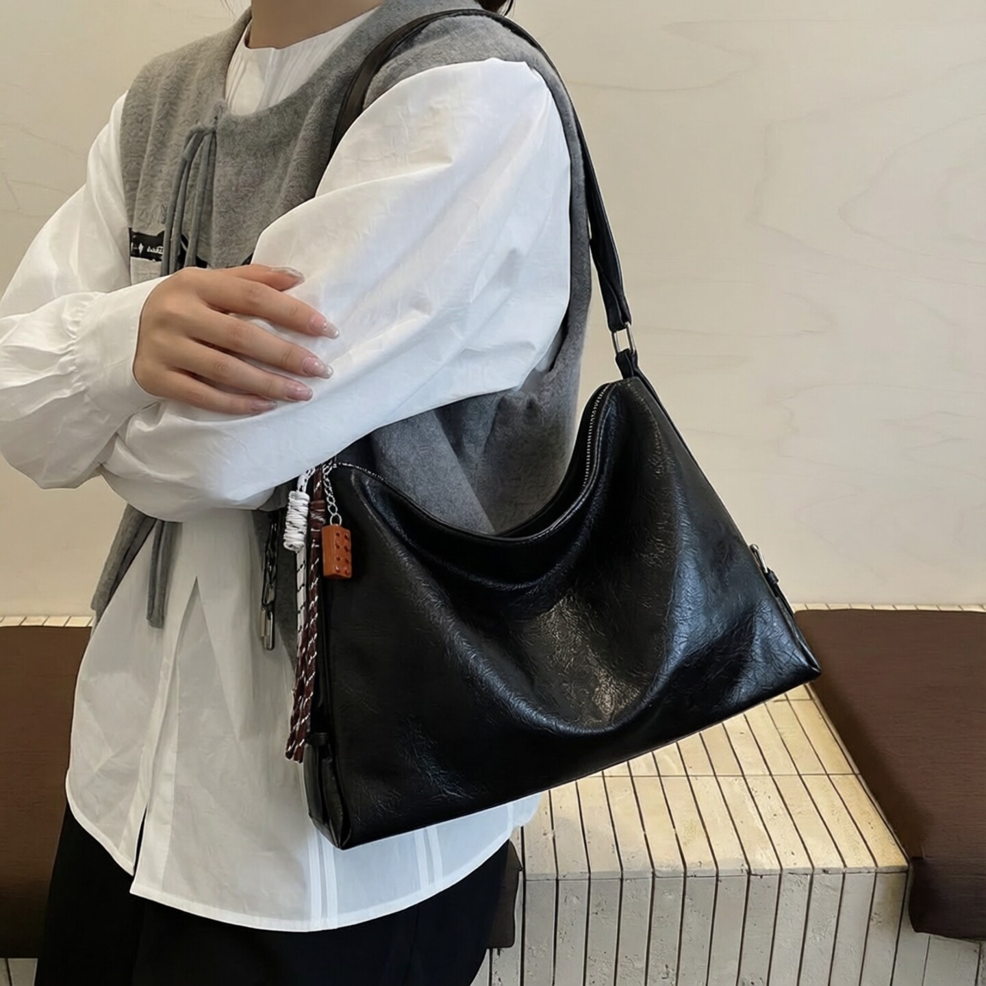 托特包女2026新款大容量通勤手提单肩包高级感小众百搭黑色腋下包