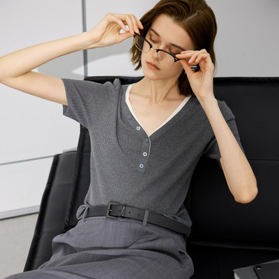 uti尤缇2025夏季新款 V领百搭套头针织上衣女短袖毛衫UL2D1196183