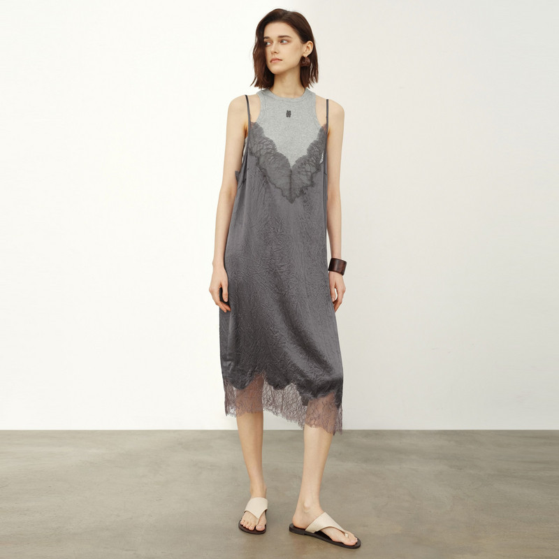 uti尤缇2026夏季新款 无袖配背心连衣裙女两件套裙子UL220405084