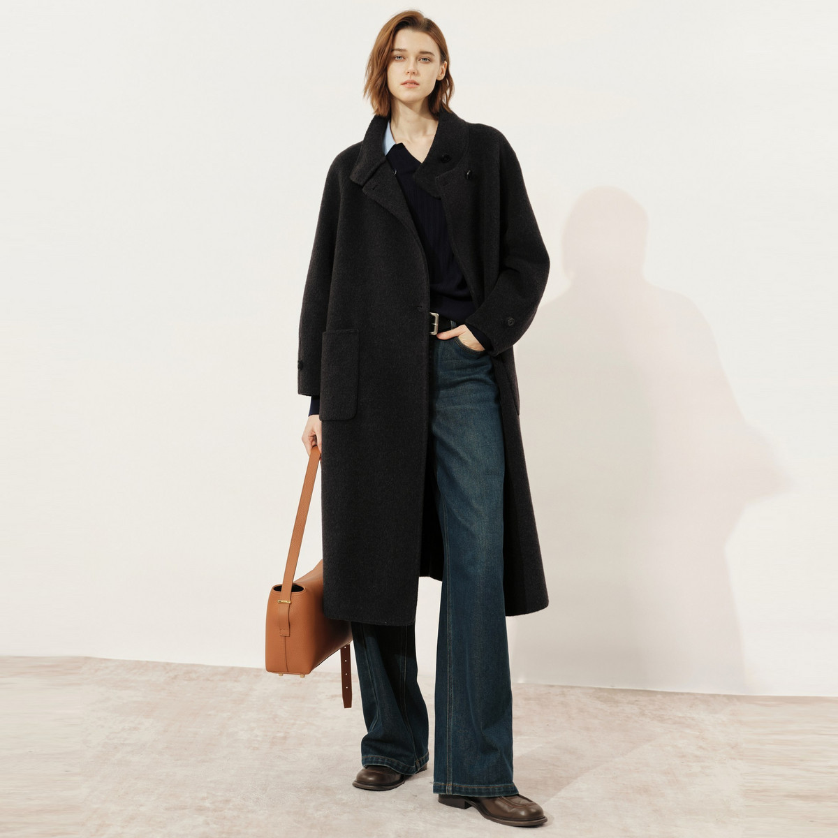 uti尤缇2025冬季新款深灰色配帽子长款大衣女毛呢外套UL4D1092683