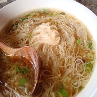 湖北阳新特产油面传统纯手工面月子面长寿面菜籽油面咸挂面龙须面