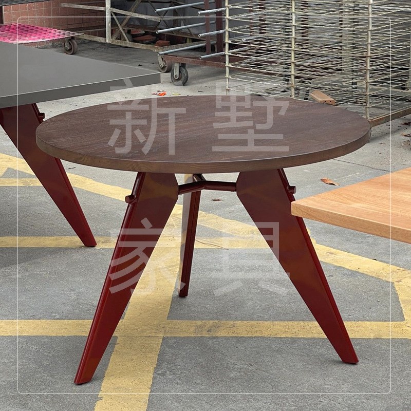 简约创意家用餐桌北欧小户型书桌办公桌vitra复古原木色电脑桌子图片
