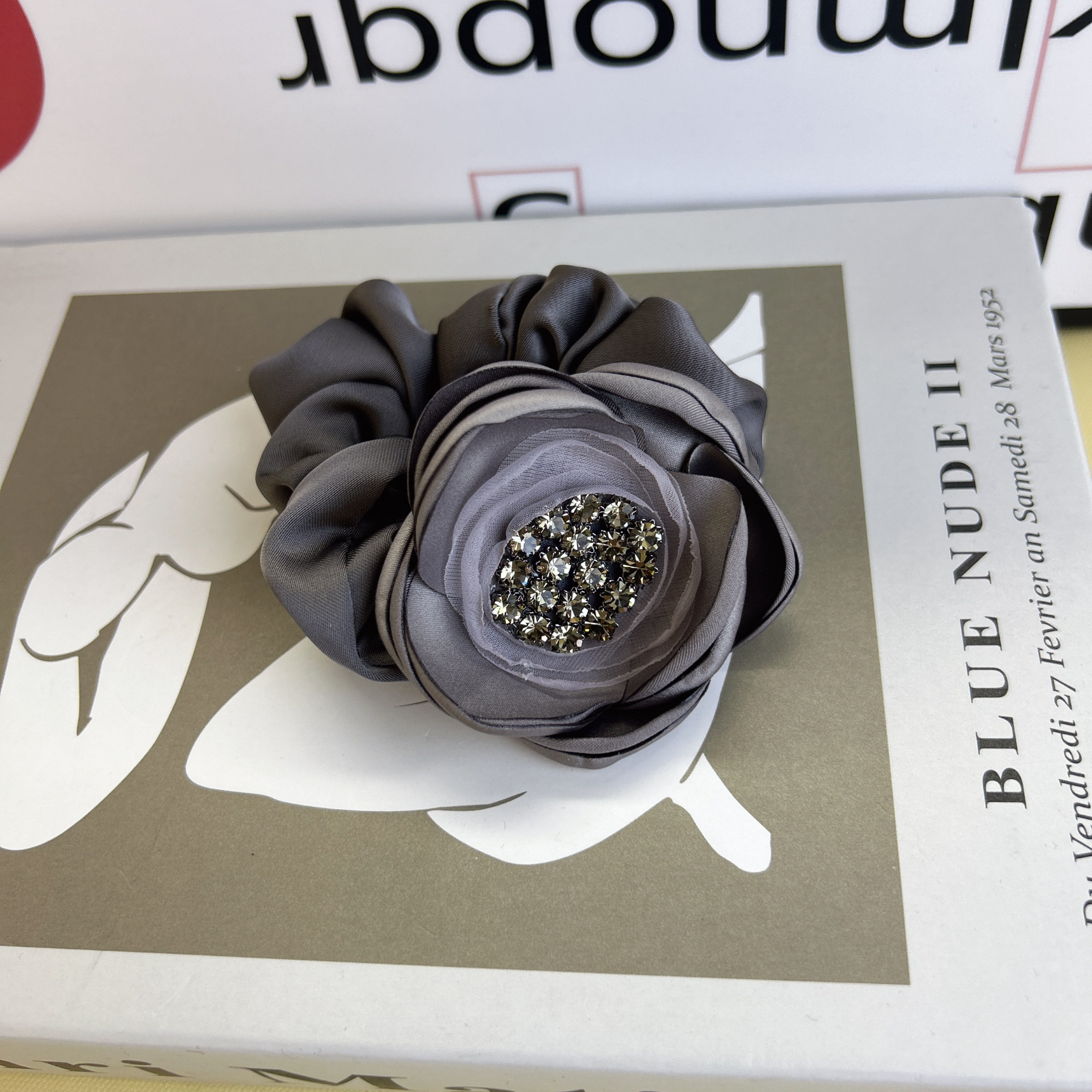 CHIC JEWELRY 韩国发饰头饰ins风灰色山茶花发圈扎头发皮筋发绳