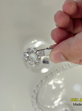 CHIC JEWELRY韩国水钻闪闪花朵边夹新款实拍时可爱花朵戒发夹发饰