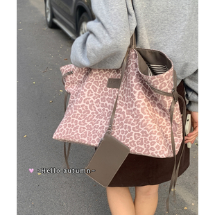 甜美豹纹帆布包包女2025新款潮时尚懒散风托特包百搭大容量通勤包