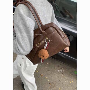 韩国小众腋下包包女秋季2024新款潮复古保龄球包包大容量通勤包