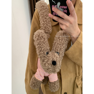 白鹿小酒窝同款玩偶小狗包女2025新款潮可爱毛绒包泰迪绒斜挎包