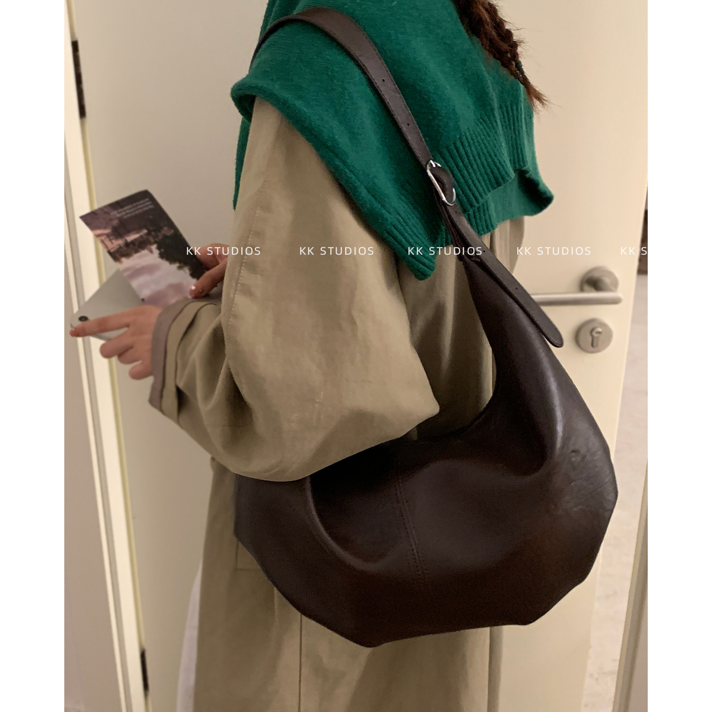 复古大容量马鞍包百搭斜挎牛角包