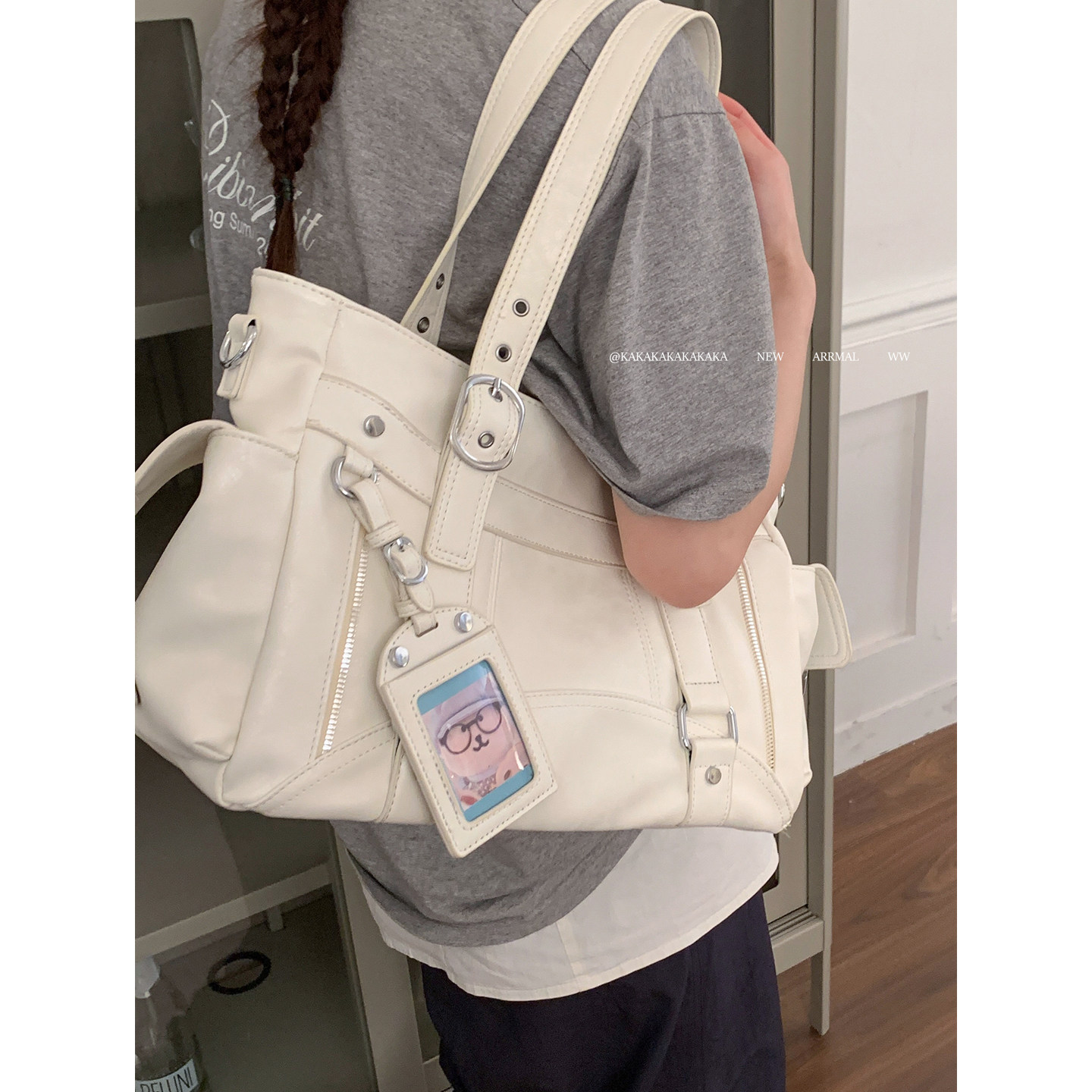 原创韩国机车包包女2026新款潮时尚高级感托特包大容量手提通勤包,箱包皮具/热销女包/男包,通用款女包,淘宝优惠券,粉丝福利购,淘宝优惠卷