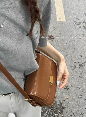 包包女式2025新款秋冬复古时尚小方包韩系百搭通勤斜挎包豆腐包