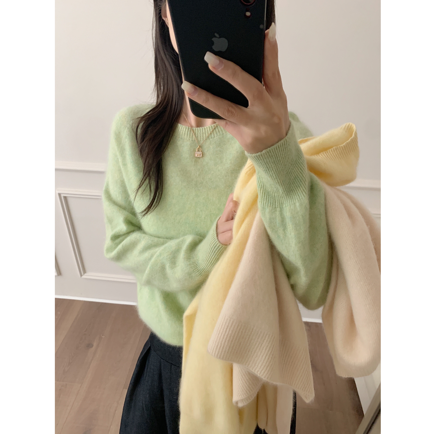 芭妮糖果色一体机拉毛针织衫