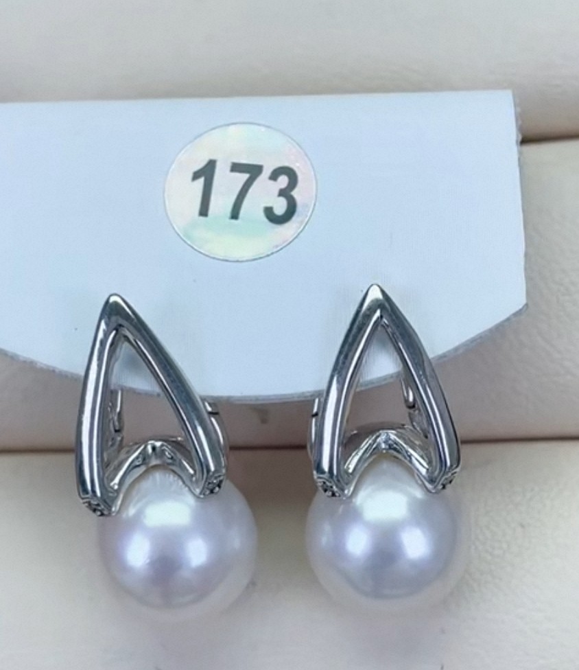 11.1mm正圆白透粉几乎无暇热巴同款