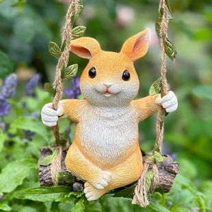 仿木桩秋千兔挂件装 饰墙壁挂饰阳台庭院花园布置造景仿真兔子摆件