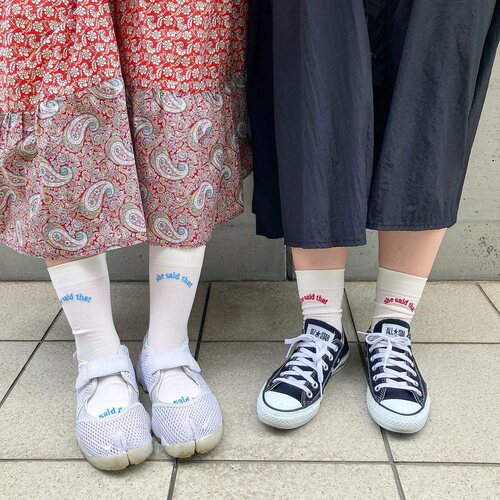 女纯棉刺绣中筒袜小众