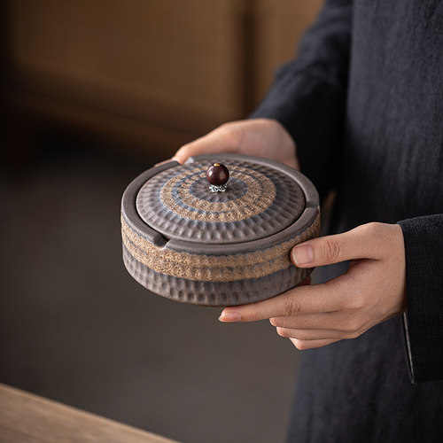 覆古风陶瓷烟灰缸带盖子家用办公室创意个性潮流客厅中式防飞灰烟