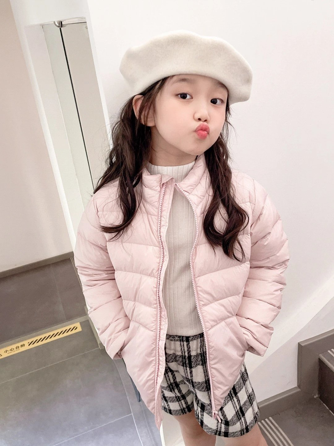 秋冬新款儿童轻薄羽绒服中大童冬款90白鸭绒保暖立领内胆外套