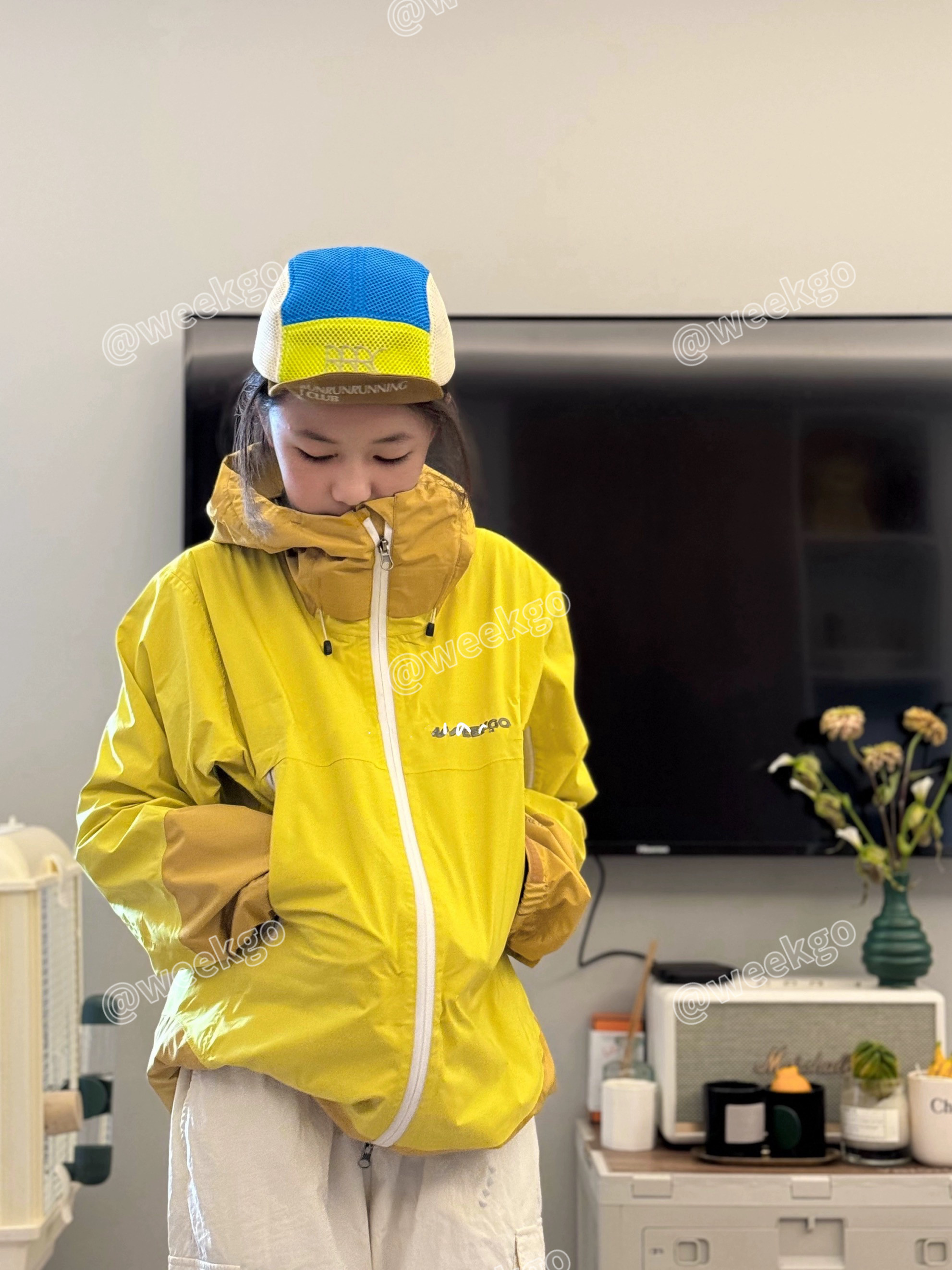 weekgo亲子款三防日系超轻耐磨男女童户外防风全压胶冲锋衣外套