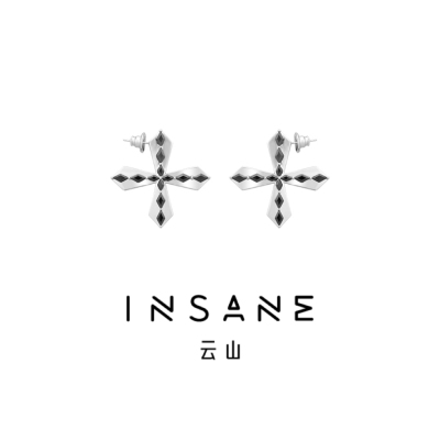 INSANE/云山 铜合金合成锆石耳饰 Cross核心X小众个性暗黑耳钉