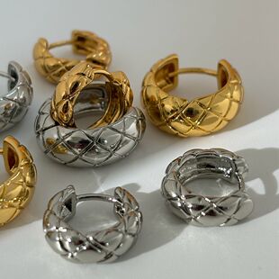 刘亦菲同款耳环经典不过时就是优雅小香风日常精致菱格纹理耳扣女