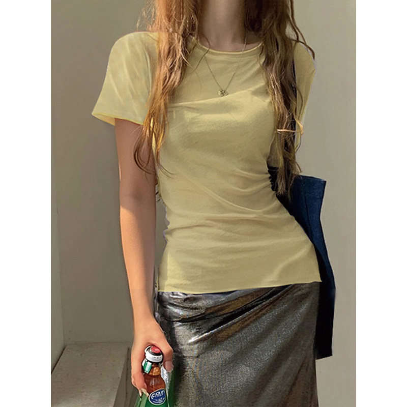 奶黄色正肩短袖t恤女夏季2026新款辣妹修身显瘦微透打底衫上衣薄