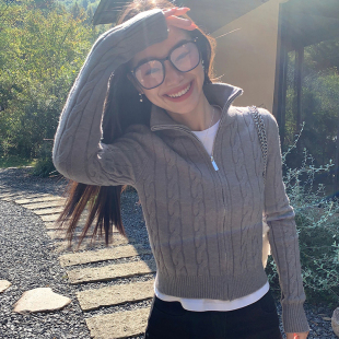 美式灰色麻花高领针织开衫女秋冬老钱风穿搭修身短款毛衣外套上衣