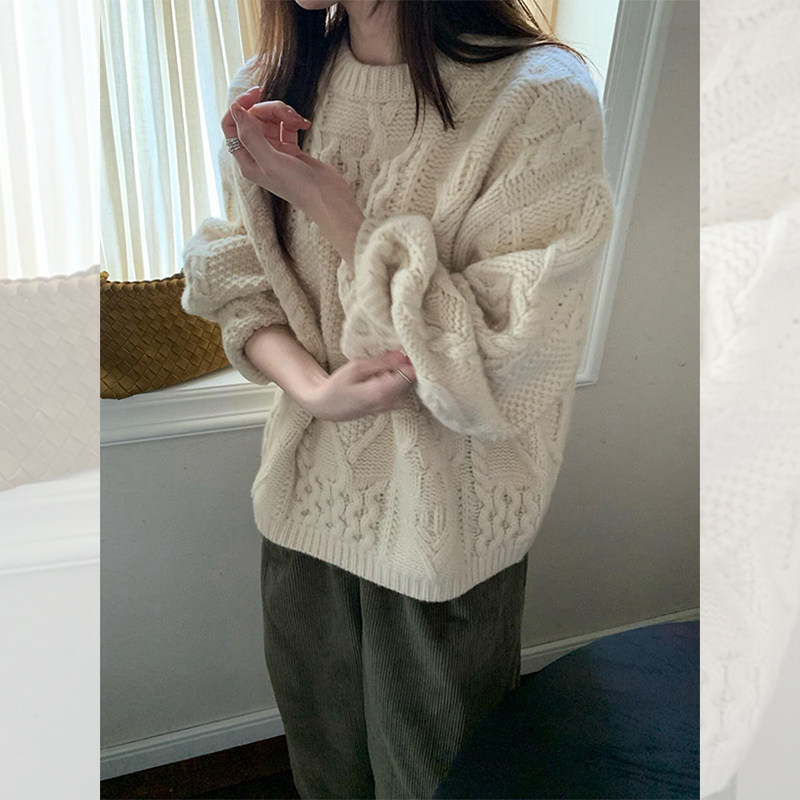 韩系复古白色粗针麻花厚毛衣女秋冬可外穿内搭慵懒宽松针织衫上衣