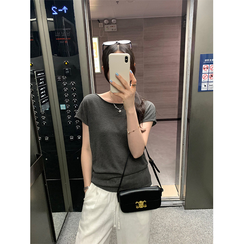 韩系深灰色一字领短袖t恤女夏季老钱风穿搭露肩宽松薄款针织上衣