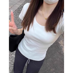 白色u领正肩短袖t恤女夏季辣妹修身收腰纯棉打底衫大领口短款上衣
