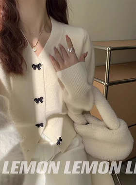 小香风miu系白色针织外套女秋冬季宽松短款V领蝴蝶结毛衣开衫上衣