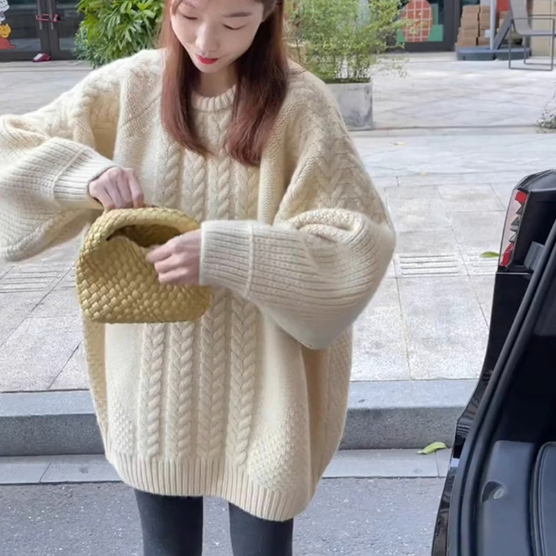慵懒风中长款麻花白色厚毛衣女秋冬可外穿内搭宽松软糯针织衫上衣